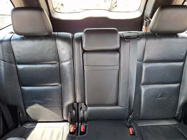 Used 2018 Gray Jeep Limited image 19