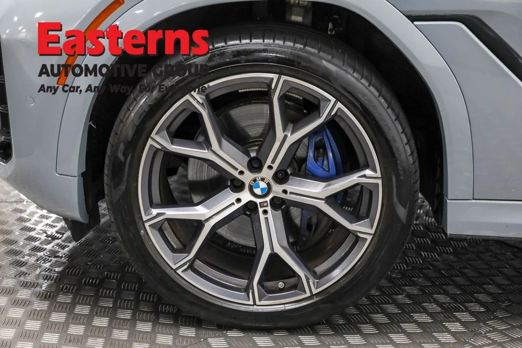 Used 2024 Gray BMW xDrive40i image 33