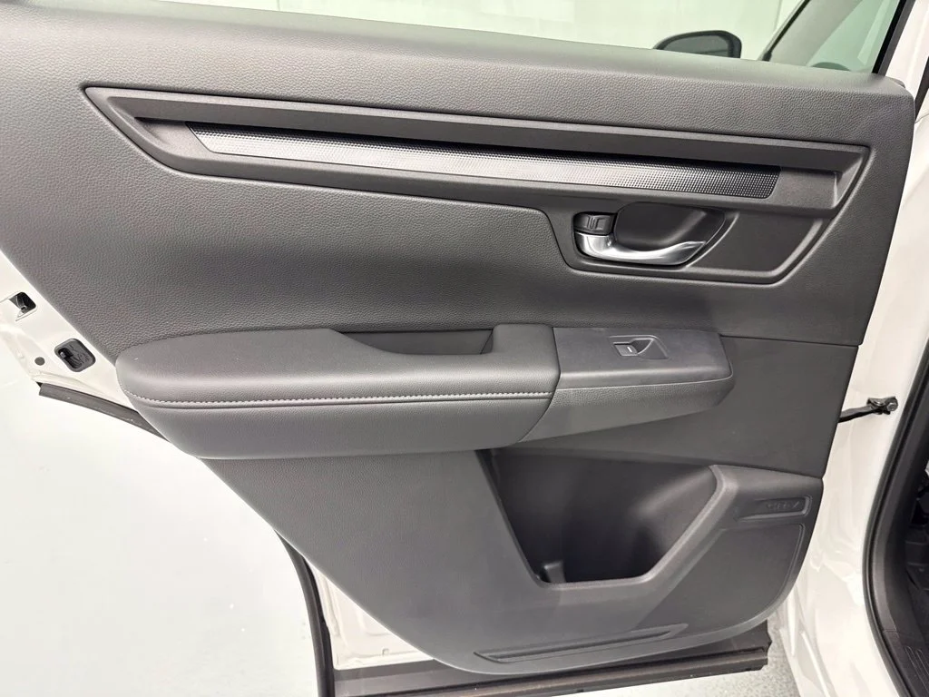 New 2026 Platinum White Pearl Honda LX image 15