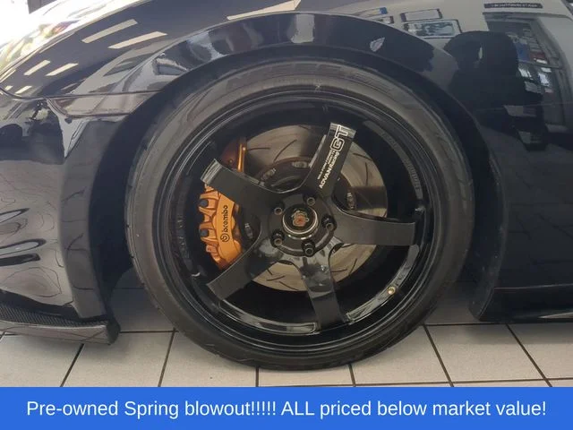 Used 2009 Black Nissan Premium image 15