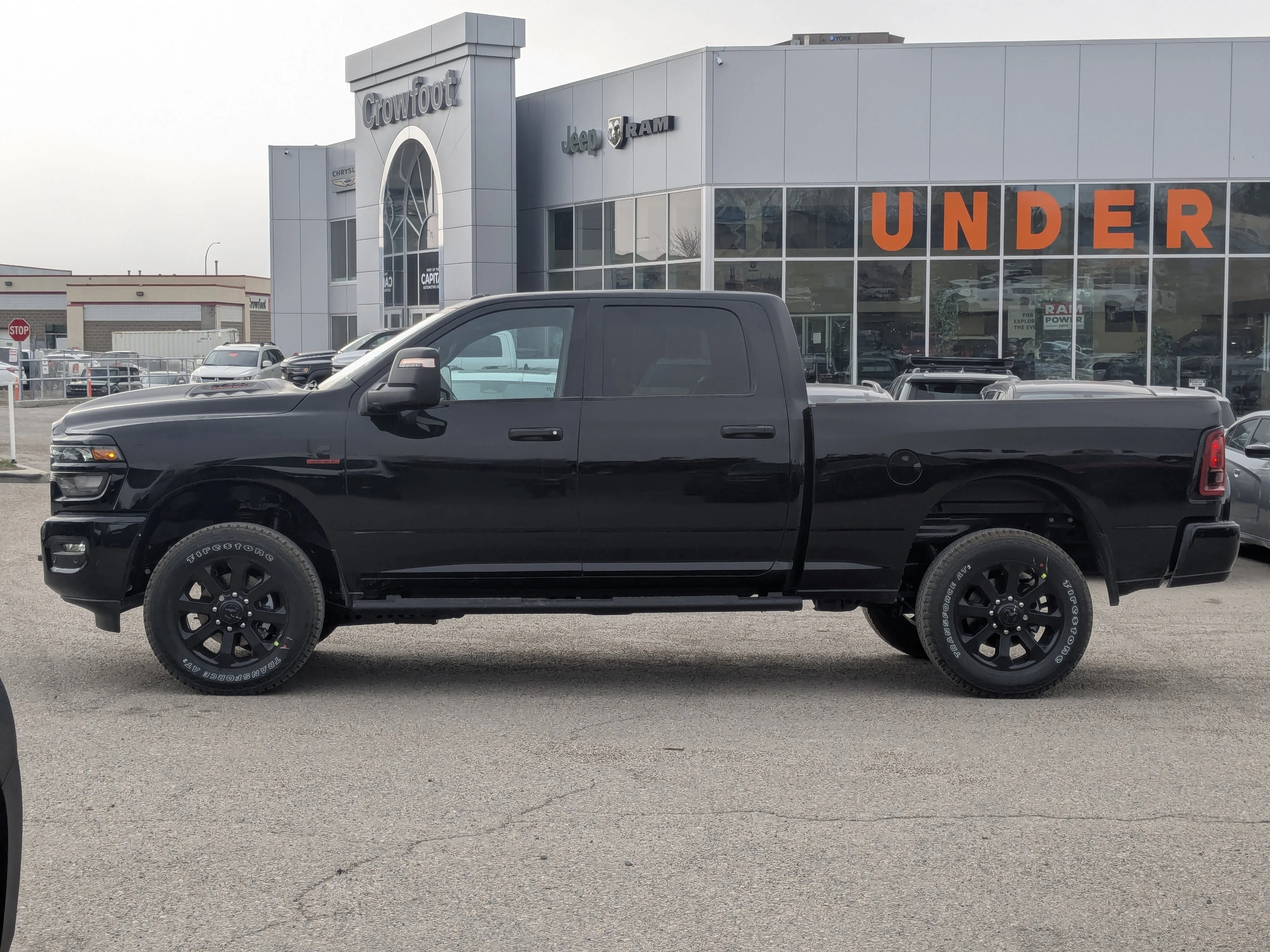 New 2026 Black RAM Black Express - - 6.7L Cummins HO  - Pkg 24C  - 5th Wheel/Gooseneck Prep  - 20 Black Wheels & More image 5
