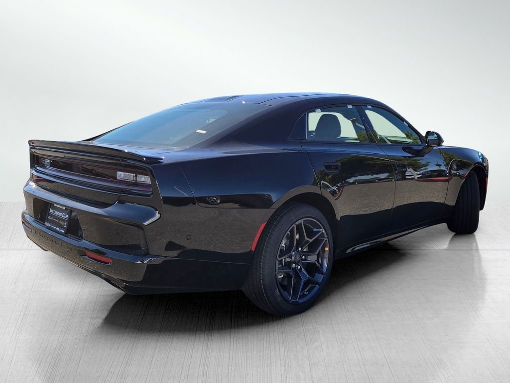New 2026 Diamond Black Crystal Pearlcoat Dodge Scat Pack image 4