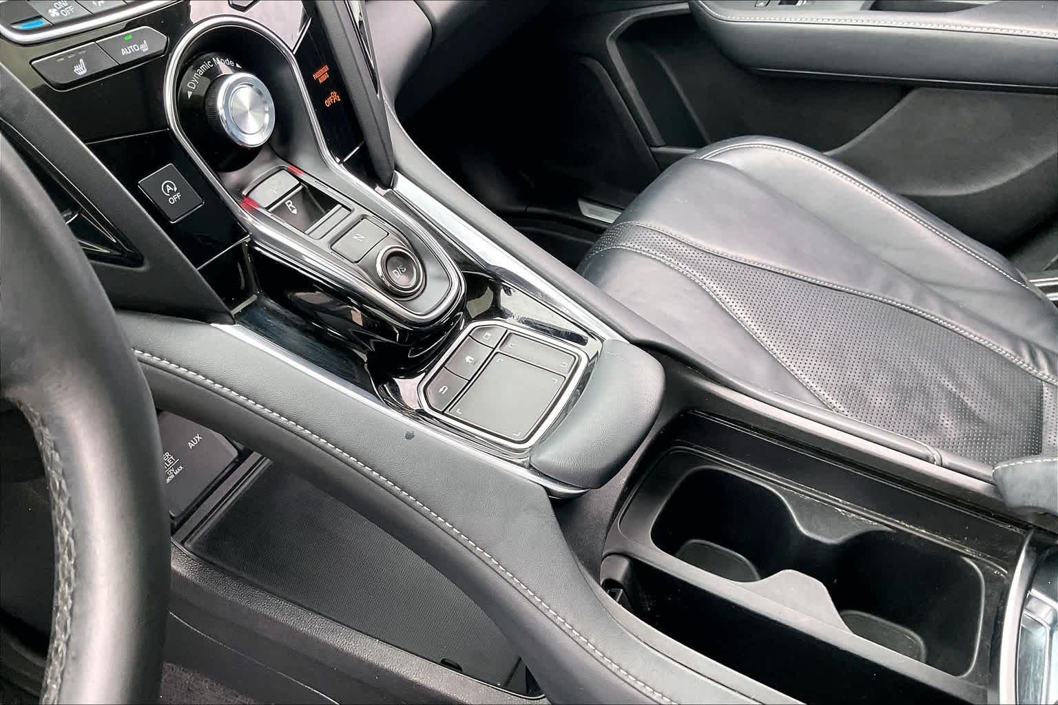 Used 2019 White Diamond Pearl Acura w/Technology Pkg image 16