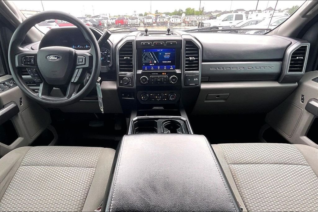 Used 2019 Agate Black Metallic Ford XLT image 7
