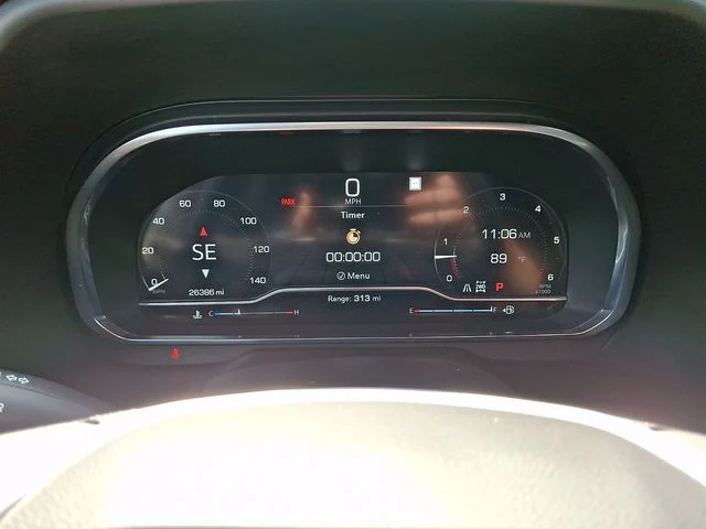 Used 2023 Summit White GMC SLE image 21