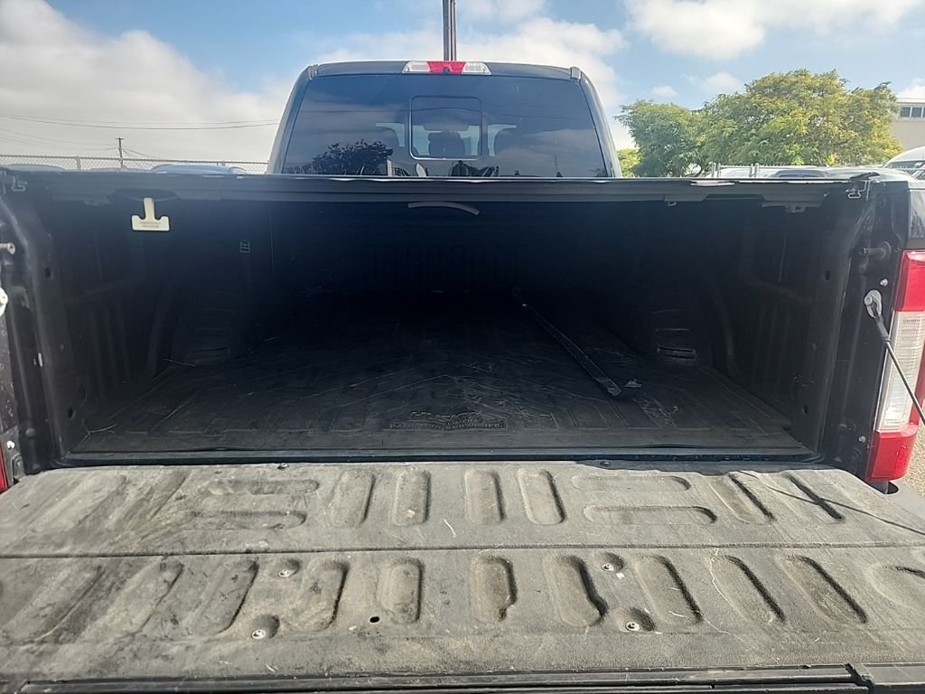 Used 2019 Black Ford Lariat image 17