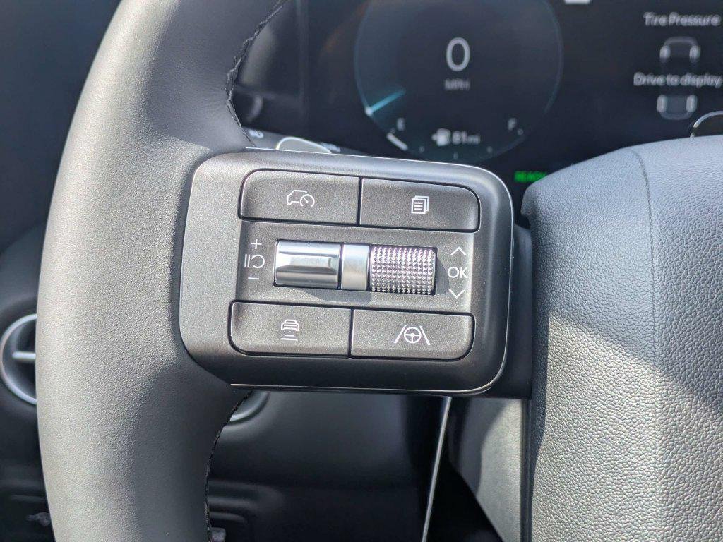 New 2026 White Hyundai Blue SEL 7P image 25