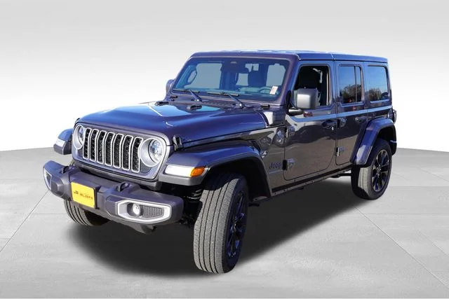 Certified Used 2025 Gray Jeep Sahara 4xe image 11