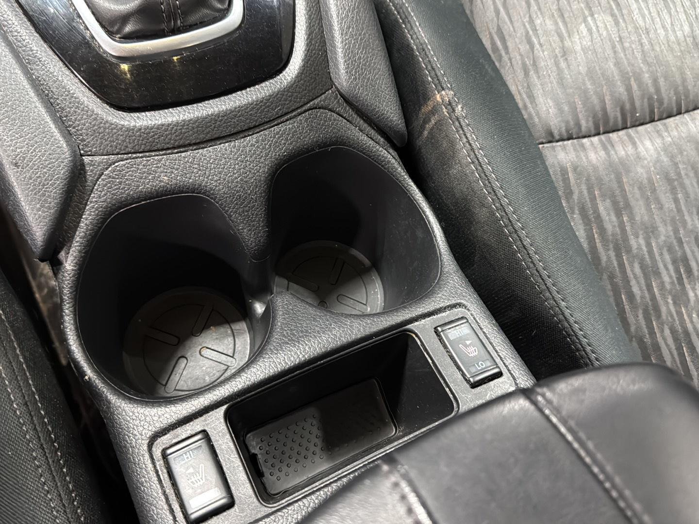 2018 Nissan Rogue SV - Photo 40