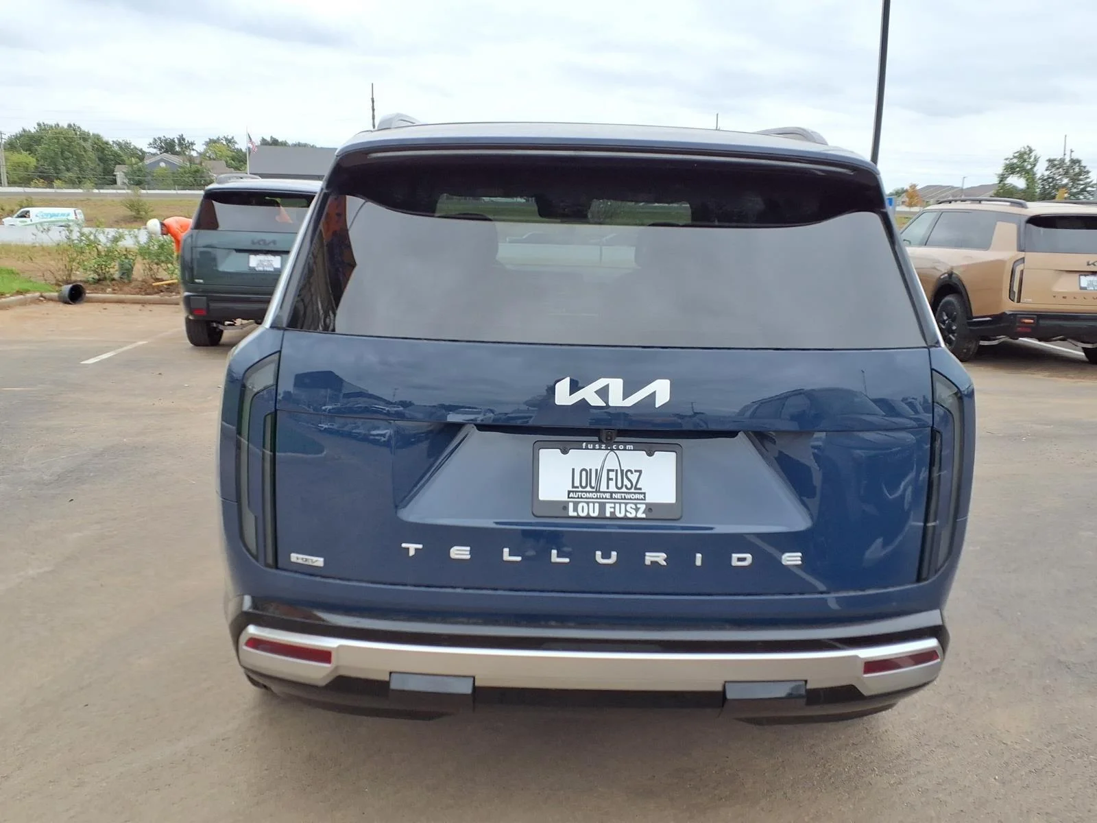 New 2027 Midnight Lake Blue Kia SX image 17