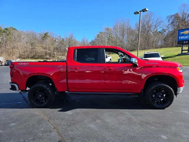 Used 2025 Red Hot Chevrolet LT image 9