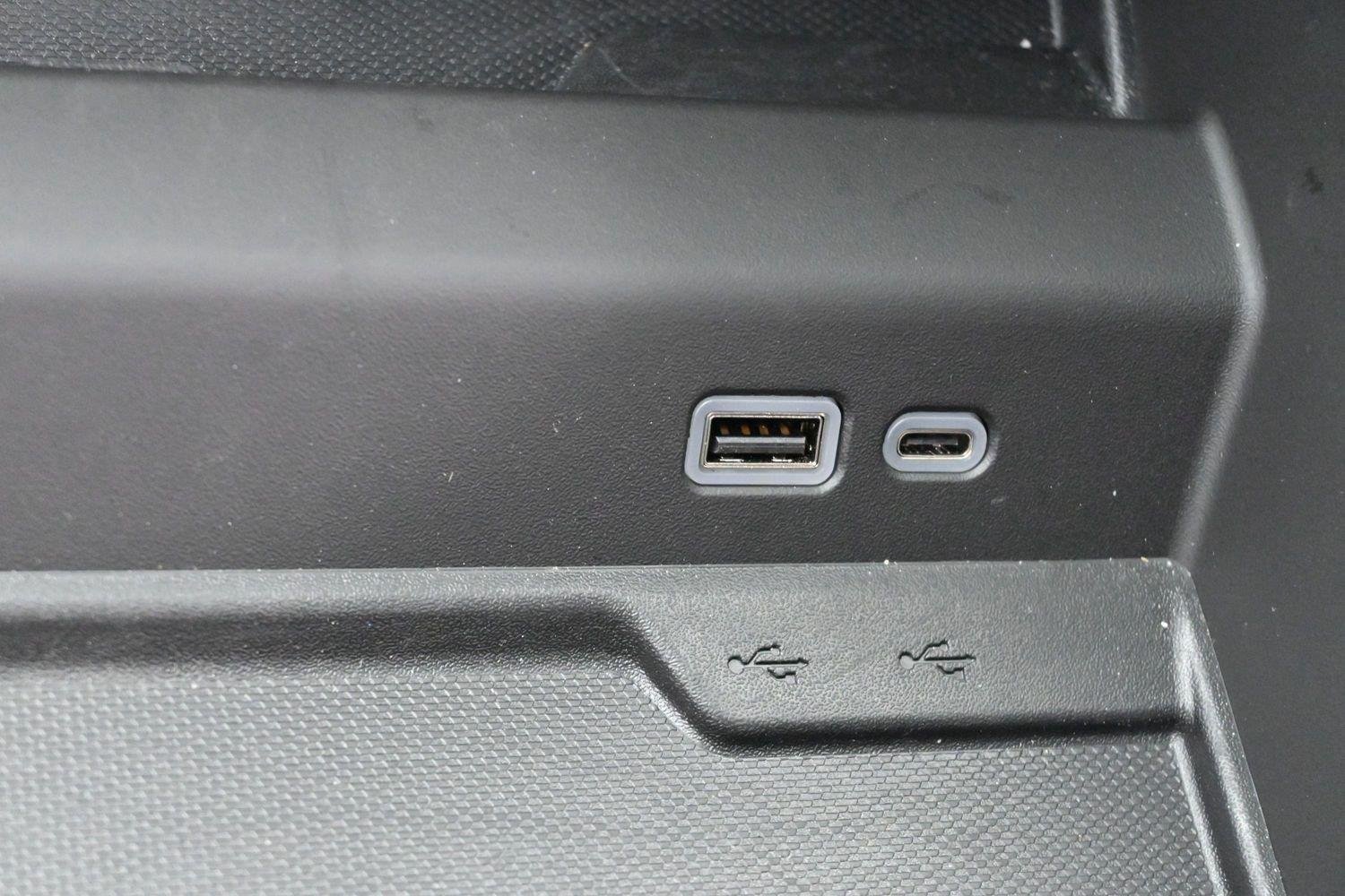 Used 2025 Black Chevrolet High Country image 29