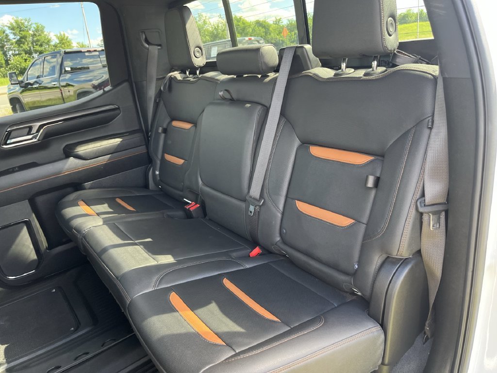 Used 2023 White GMC AT4 image 29