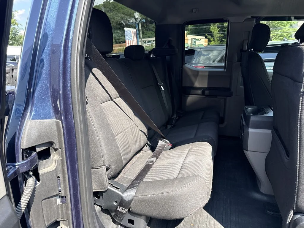 Used 2018 Blue Ford XL image 29
