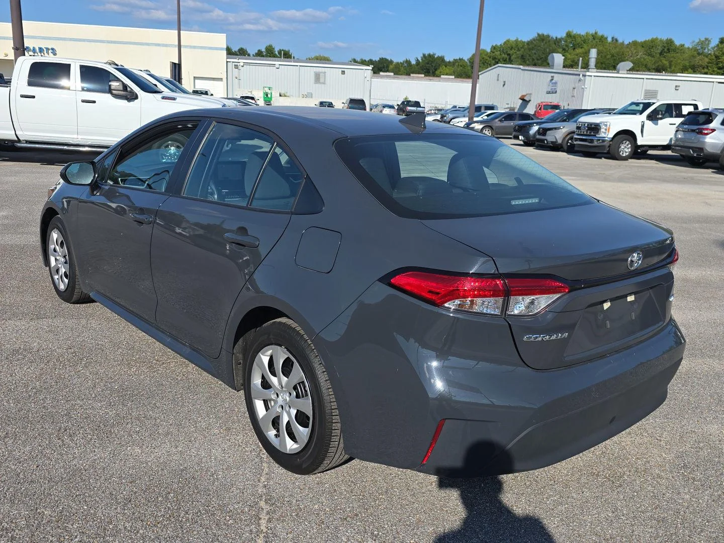 Used 2025 Underground Toyota LE image 6