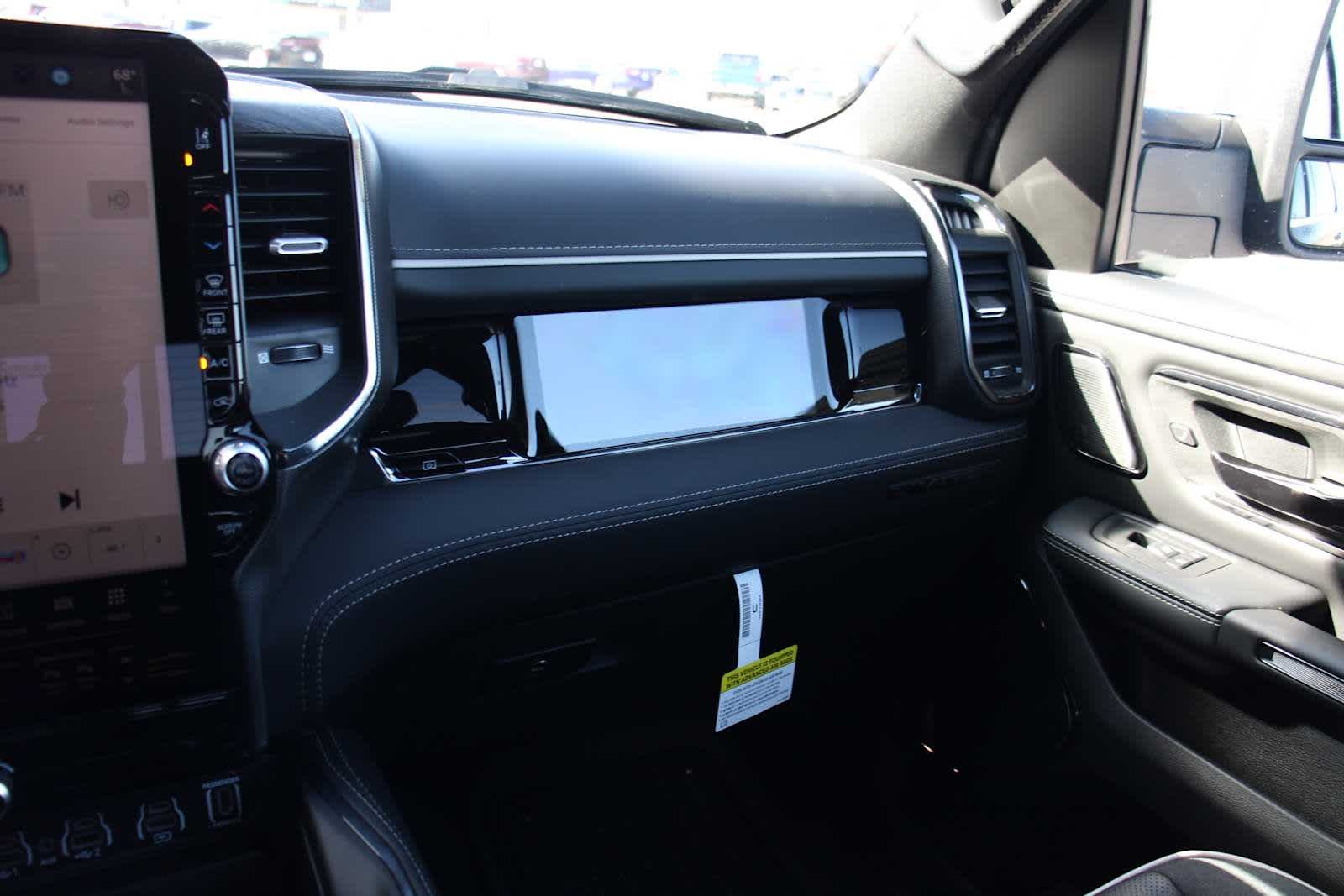 2025 RAM 1500 Limited - Photo 40