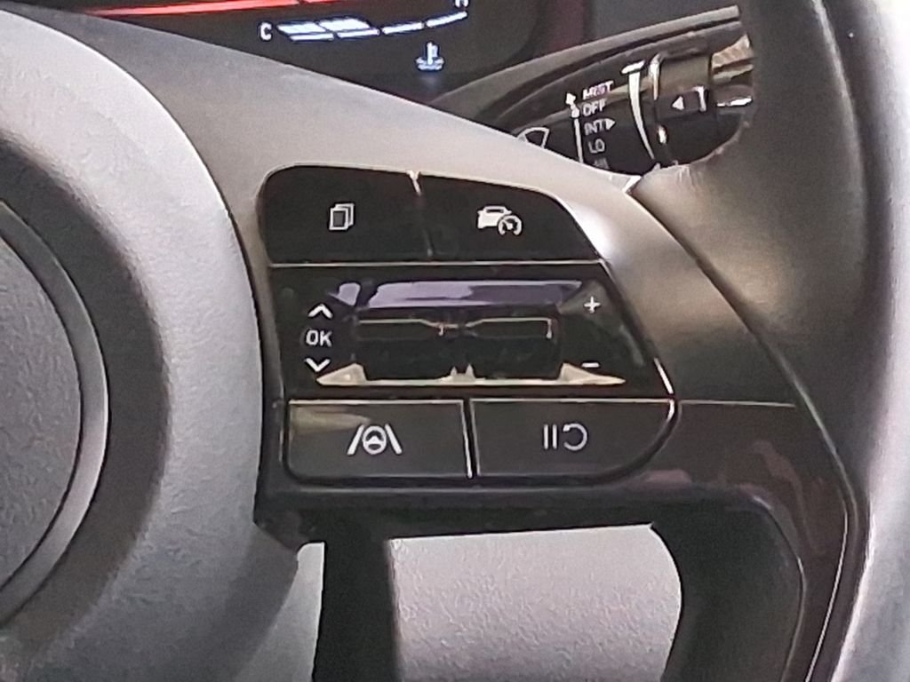Certified Used 2025 Gray Hyundai SEL Sport image 11