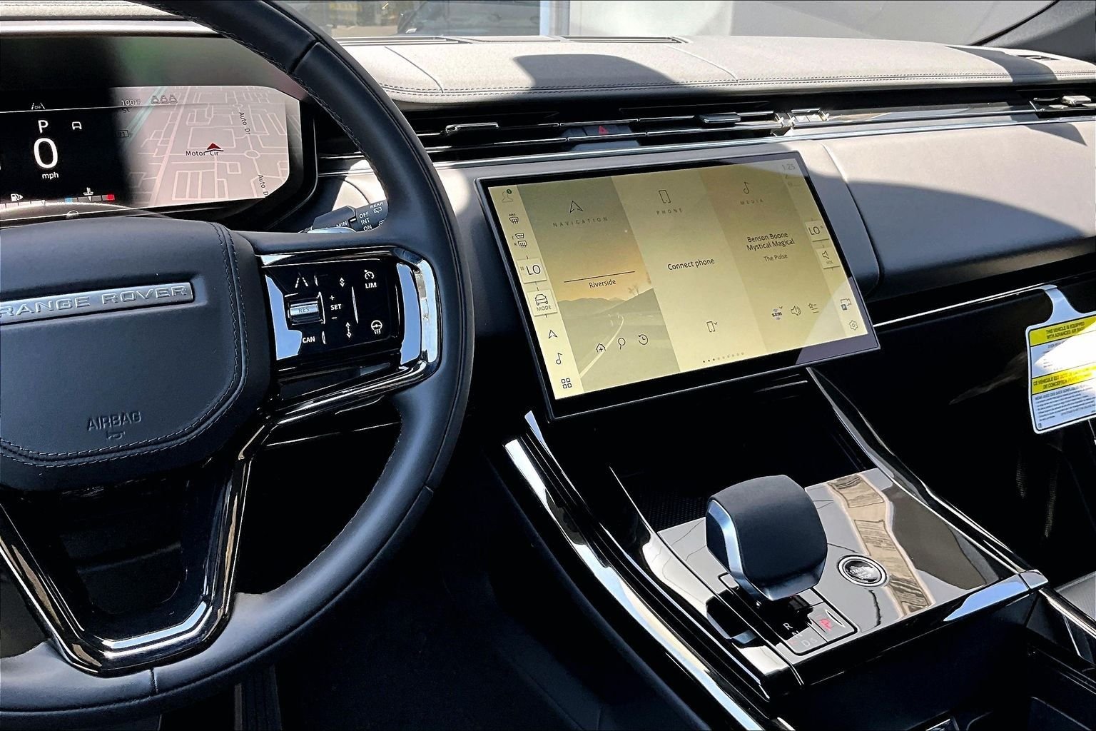 New 2026 Carpathian Grey Land Rover Dynamic SE image 7