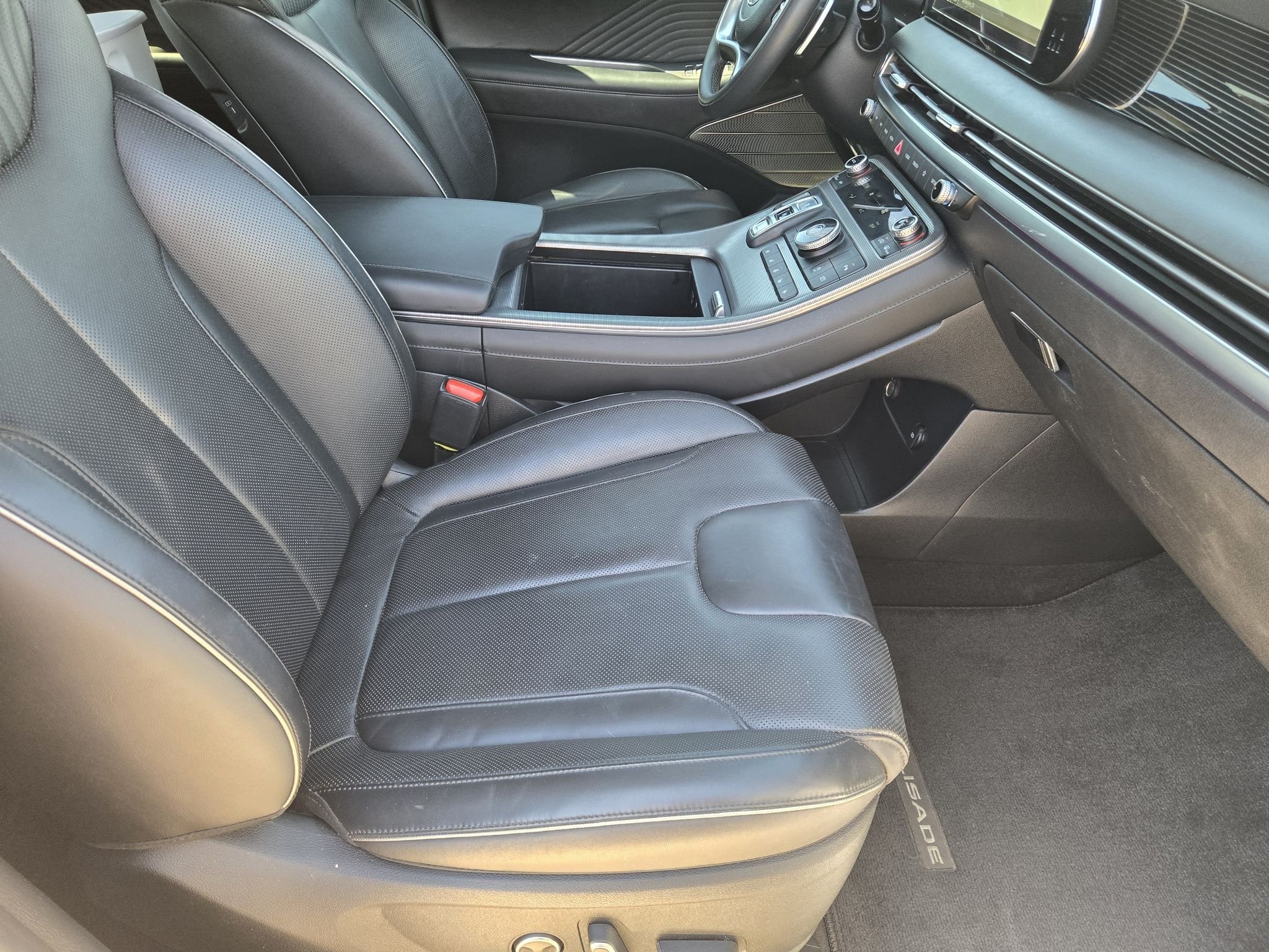 Used 2024 Hyper White Hyundai Calligraphy image 13