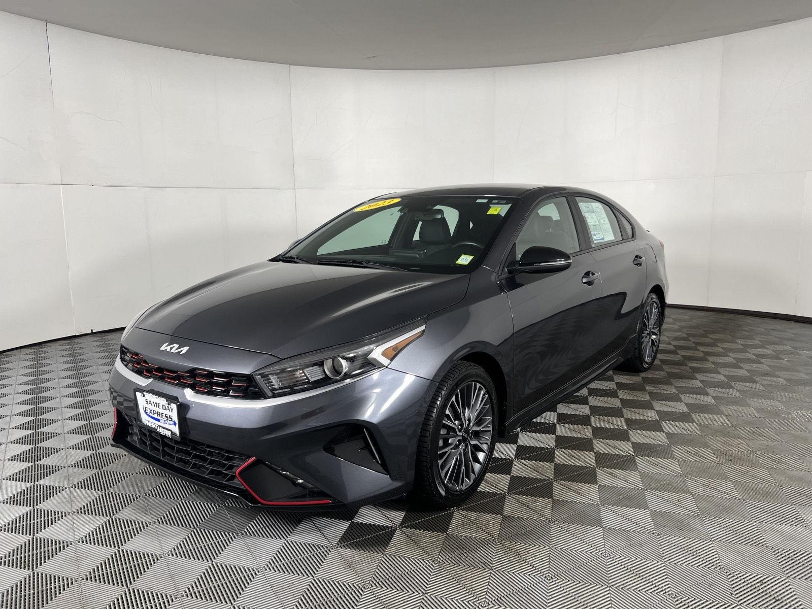 Used 2023 Gravity Gray Kia GT-Line image 11