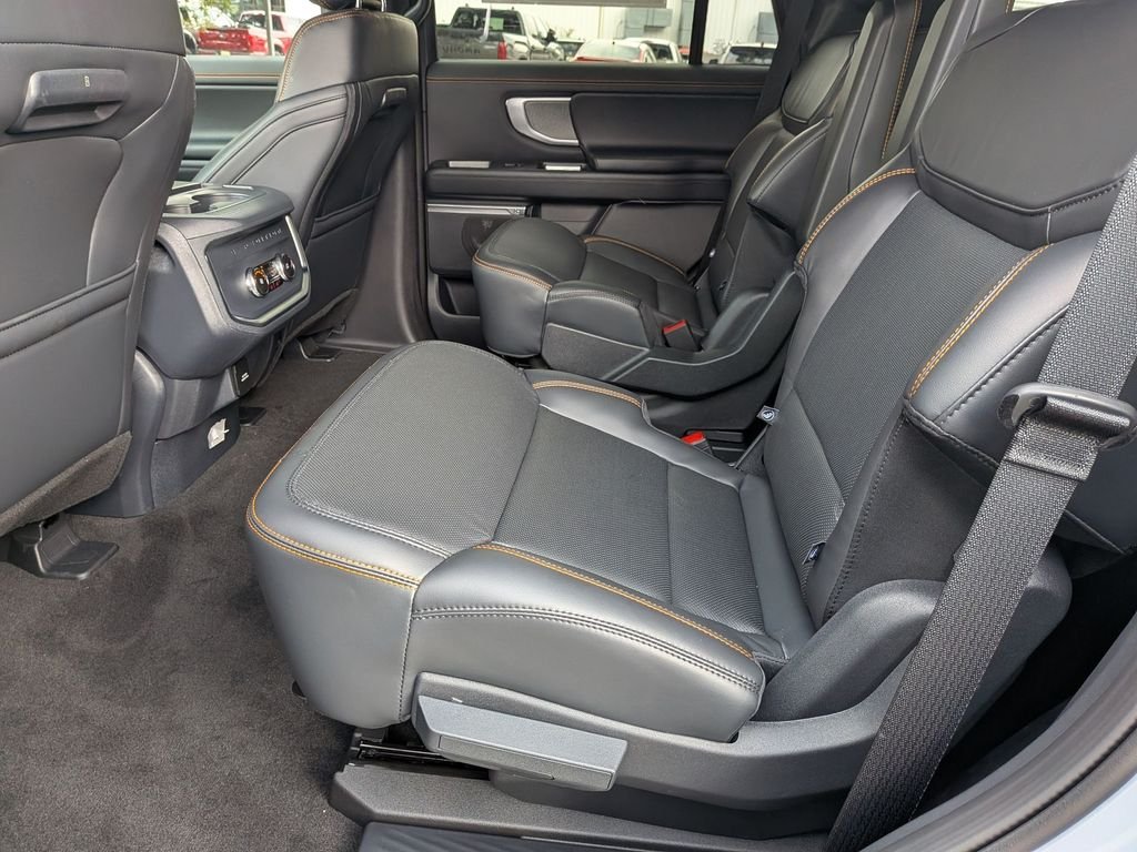 New 2027 Glacier Gray Metallic Tri-Coat Ford Tremor® image 30