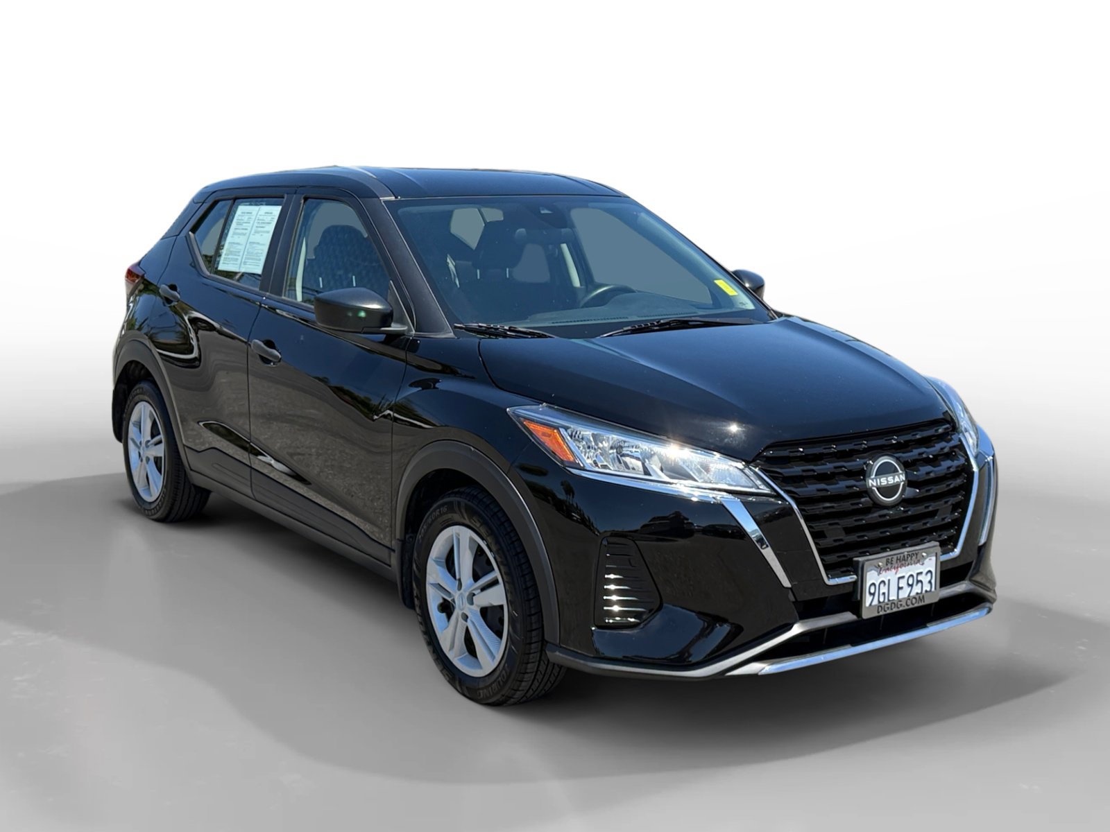 Used 2023 Super Black Nissan S image 7