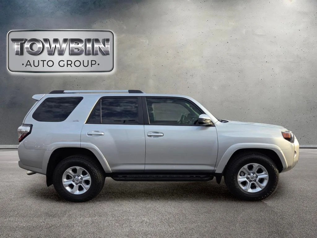 Used 2023 Silver Toyota SR5 image 3