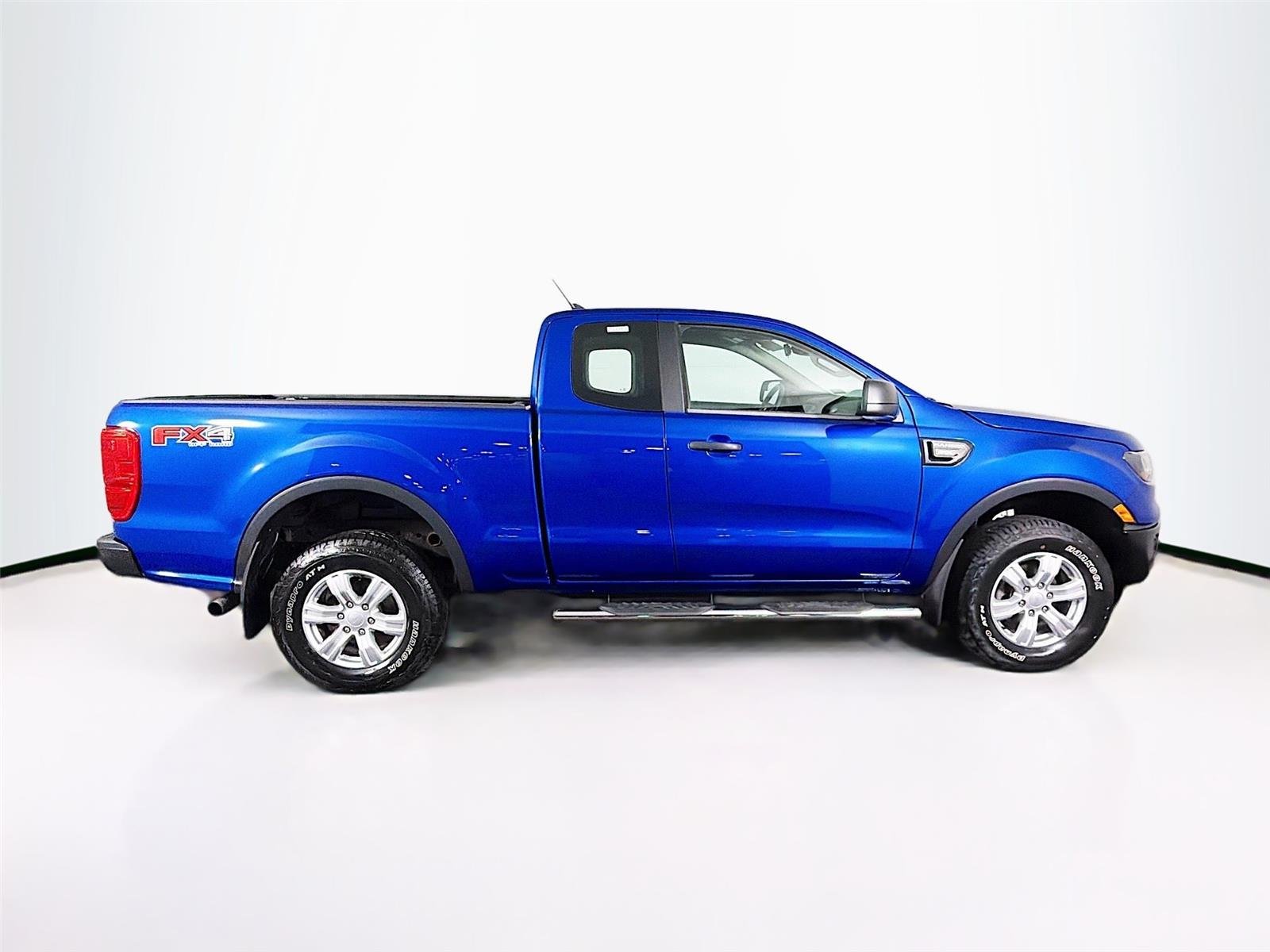 Used 2020 Lightning Blue Ford XL image 12