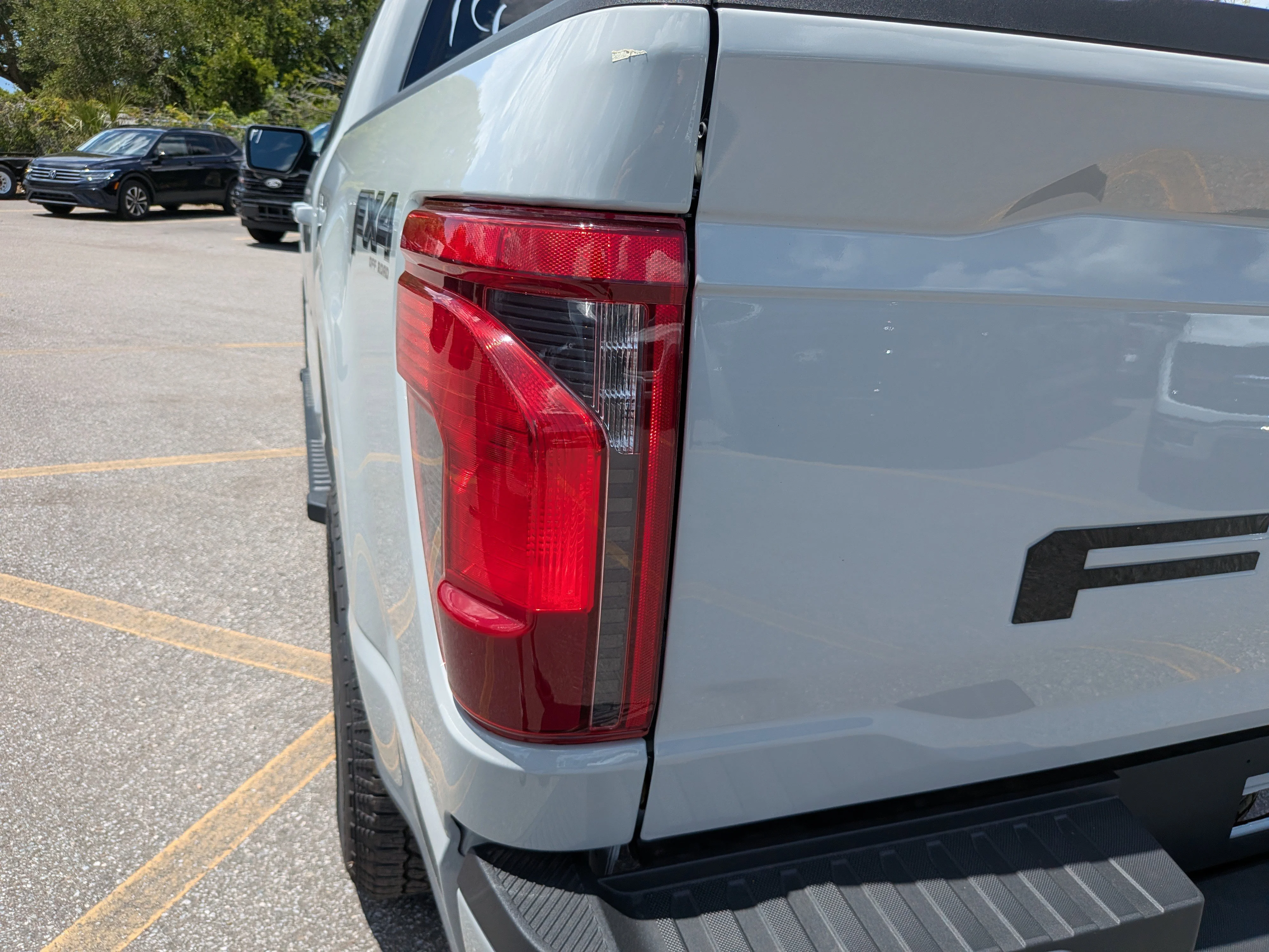 New 2026 Avalanche Ford XLT image 11