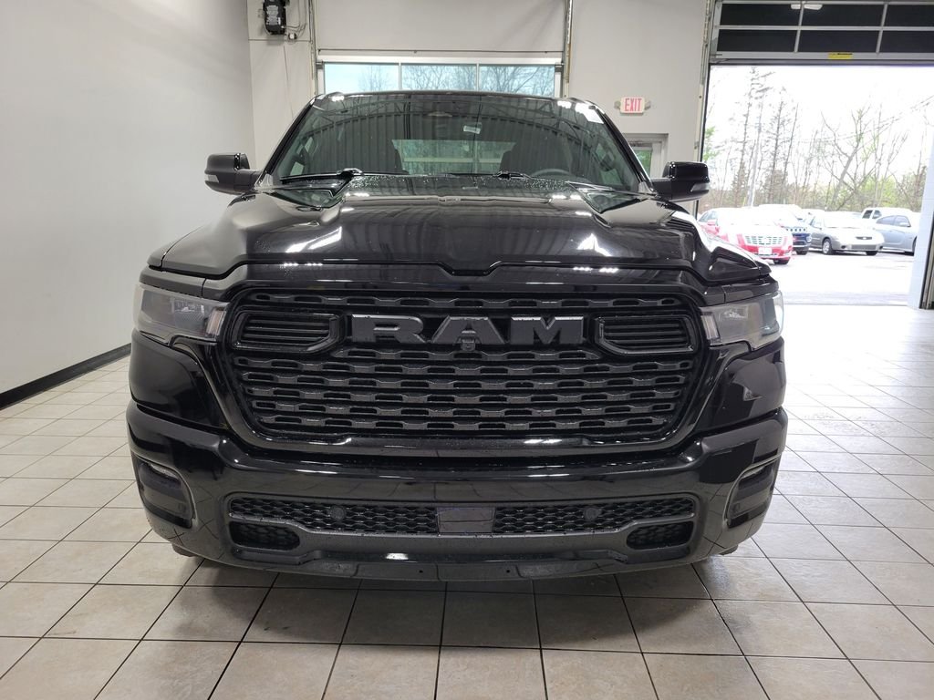 New 2026 Diamond Black Crystal Pearl-Coat Exterior Paint RAM Big Horn/Lone Star image 2