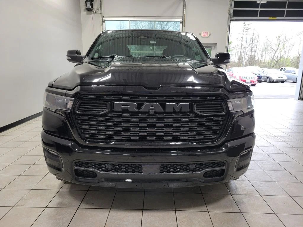 New 2026 Diamond Black Crystal Pearlcoat RAM Big Horn/Lone Star image 2