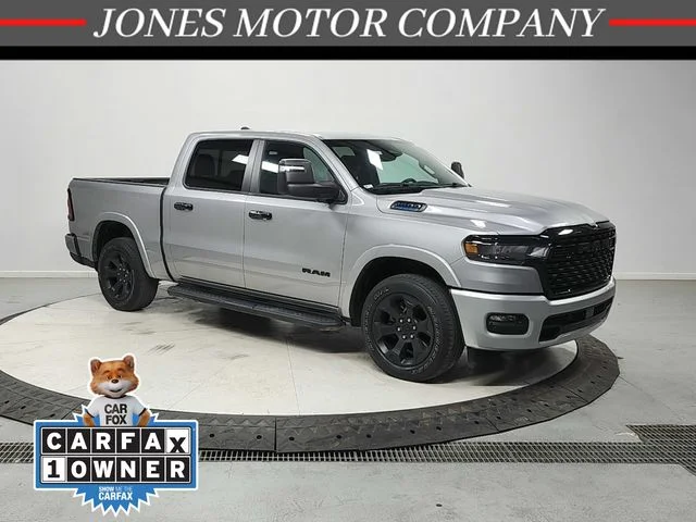 2025 RAM 1500 Big Horn/Lone Star 4x4 Crew Cab 5'7's photo
