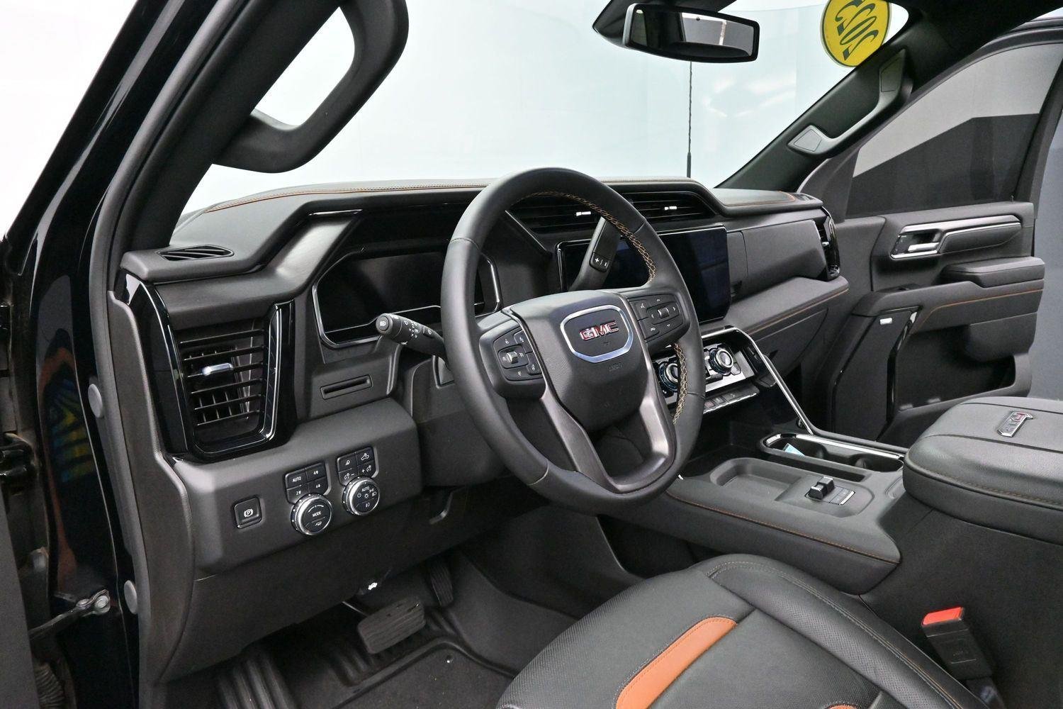 Used 2025 Onyx Black GMC AT4 image 16