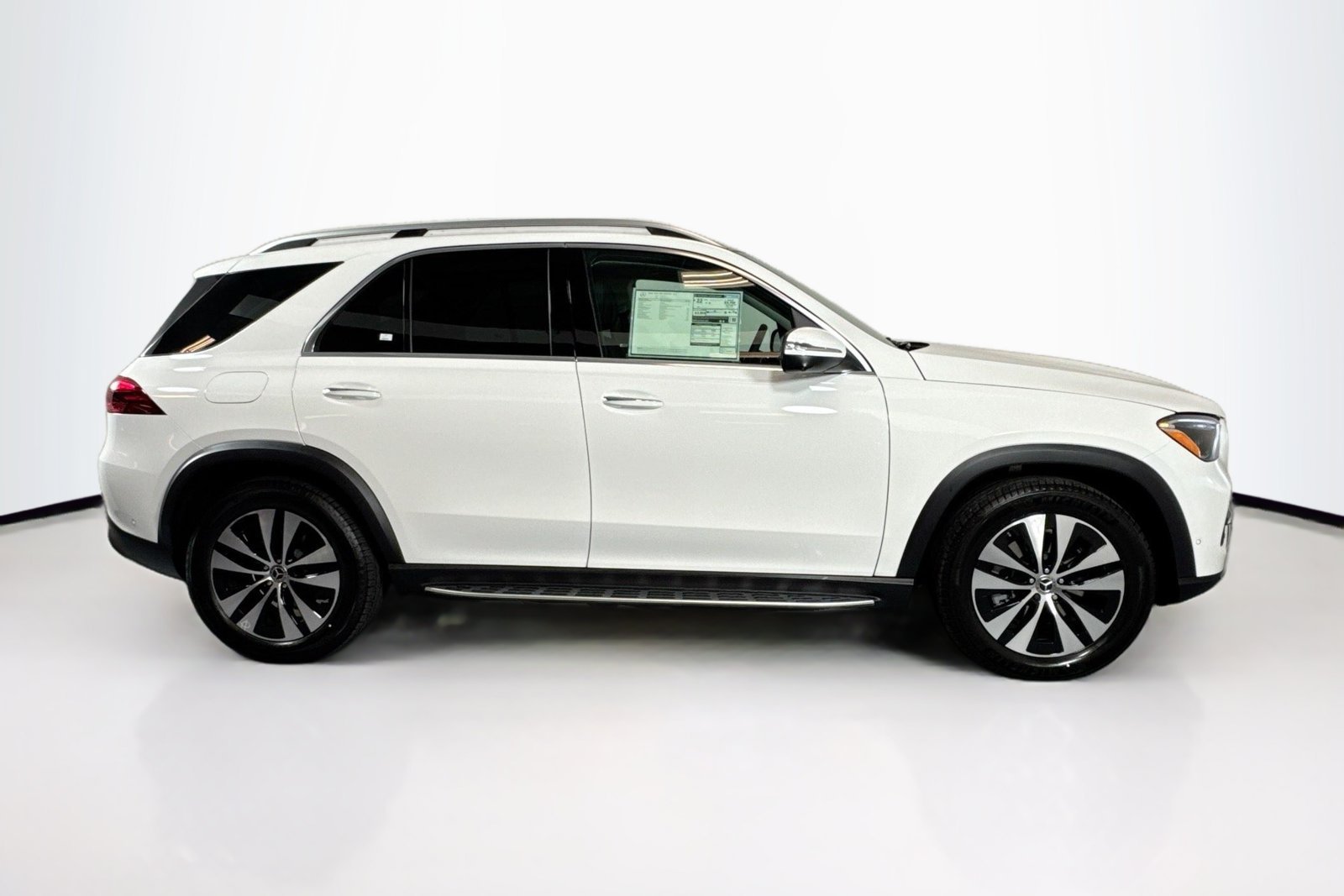 New 2026 Polar White Mercedes-Benz GLE 350 image 4