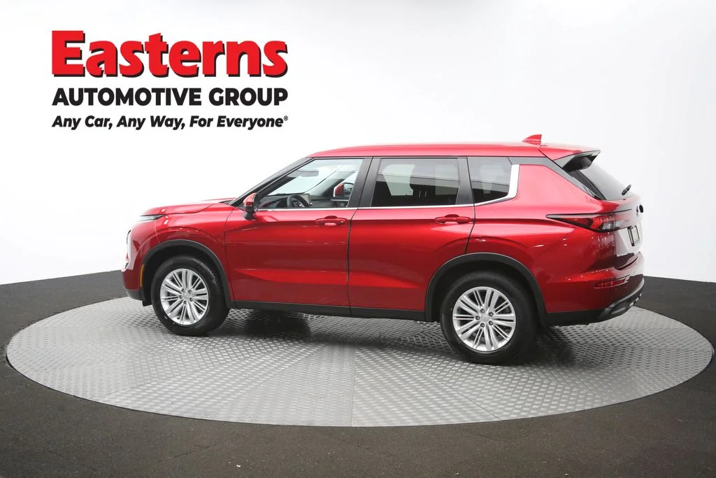 Used 2024 Red Mitsubishi ES image 61