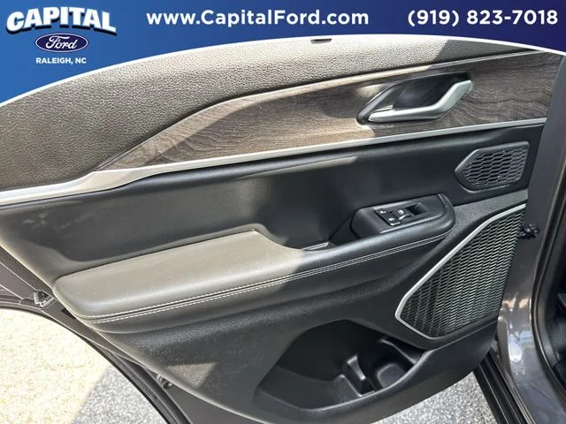 Used 2024 Gray Jeep Limited image 17
