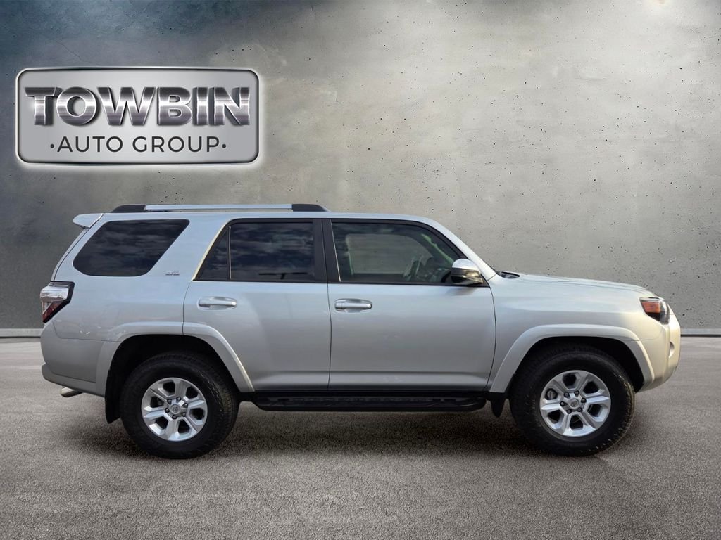 Used 2023 Silver Toyota SR5 image 3