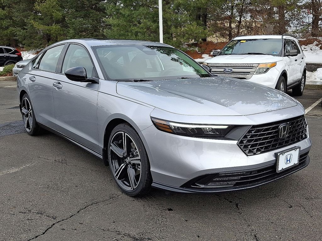 New 2026 Solar Silver Metallic Honda SE image 2