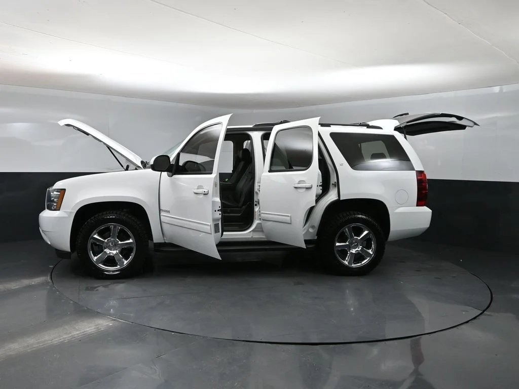 Used 2013 White Chevrolet LT image 45