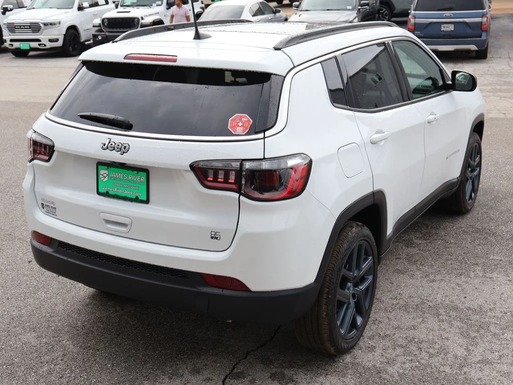 New 2026 Bright White Clearcoat Jeep  image 5