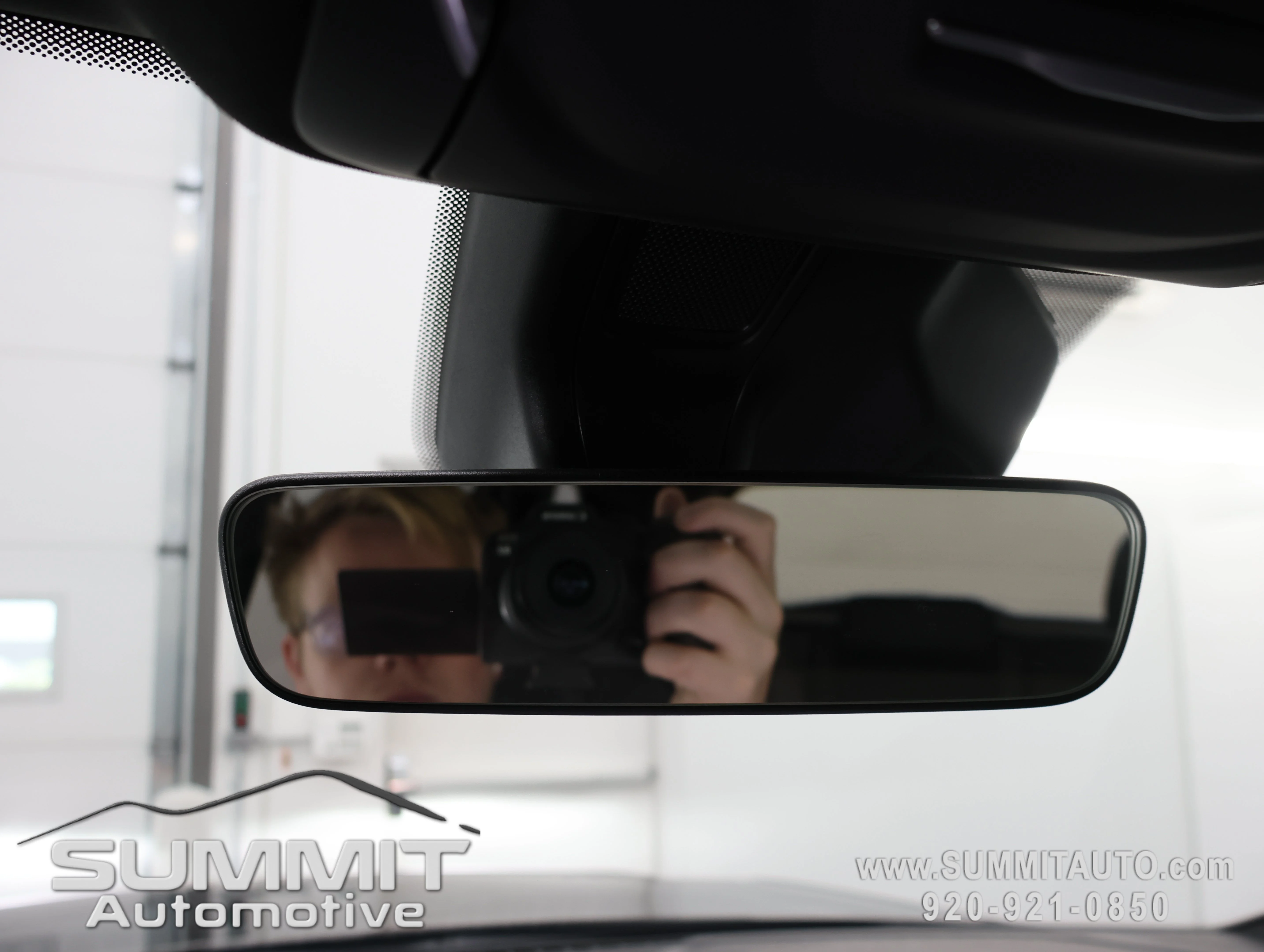 New 2026 Diamond Black Crystal Pearlcoat Jeep Limited image 68