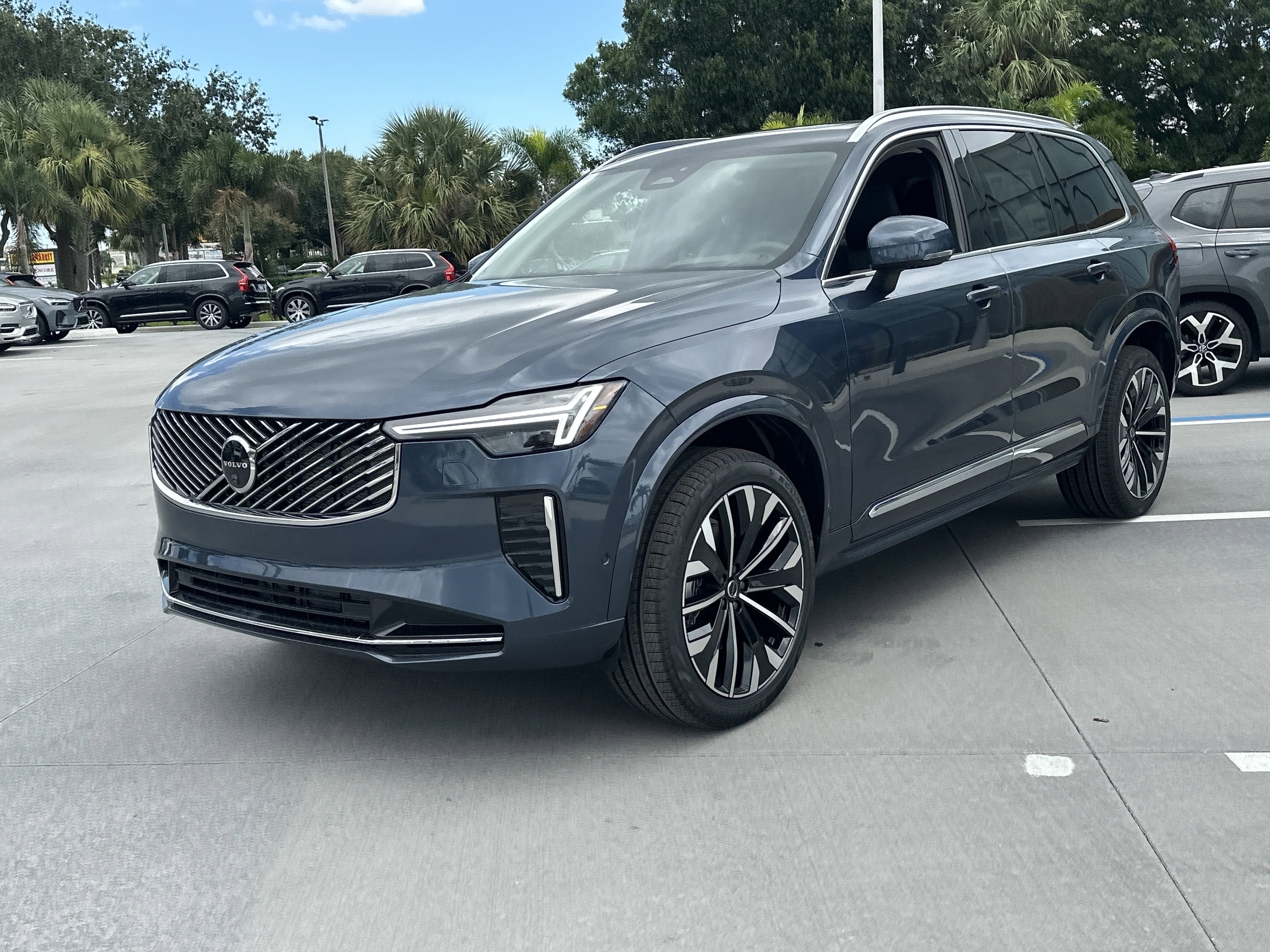 New 2026 Denim Blue Volvo Ultra image 2