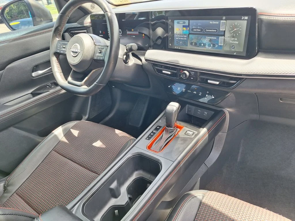 Certified Used 2025 Brown Nissan SR image 26