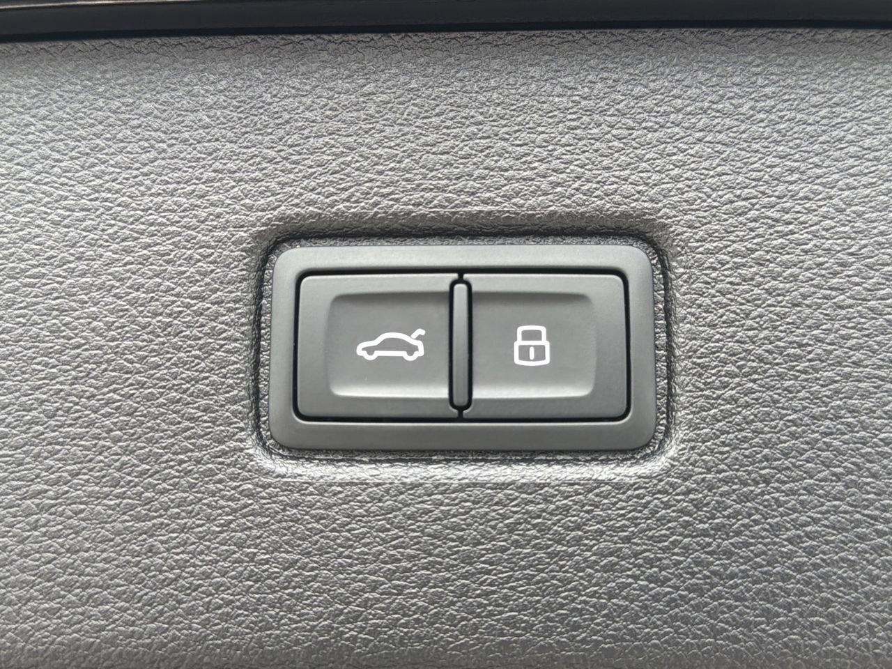 Used 2024 Mythos Black Metallic Audi Premium Plus image 9
