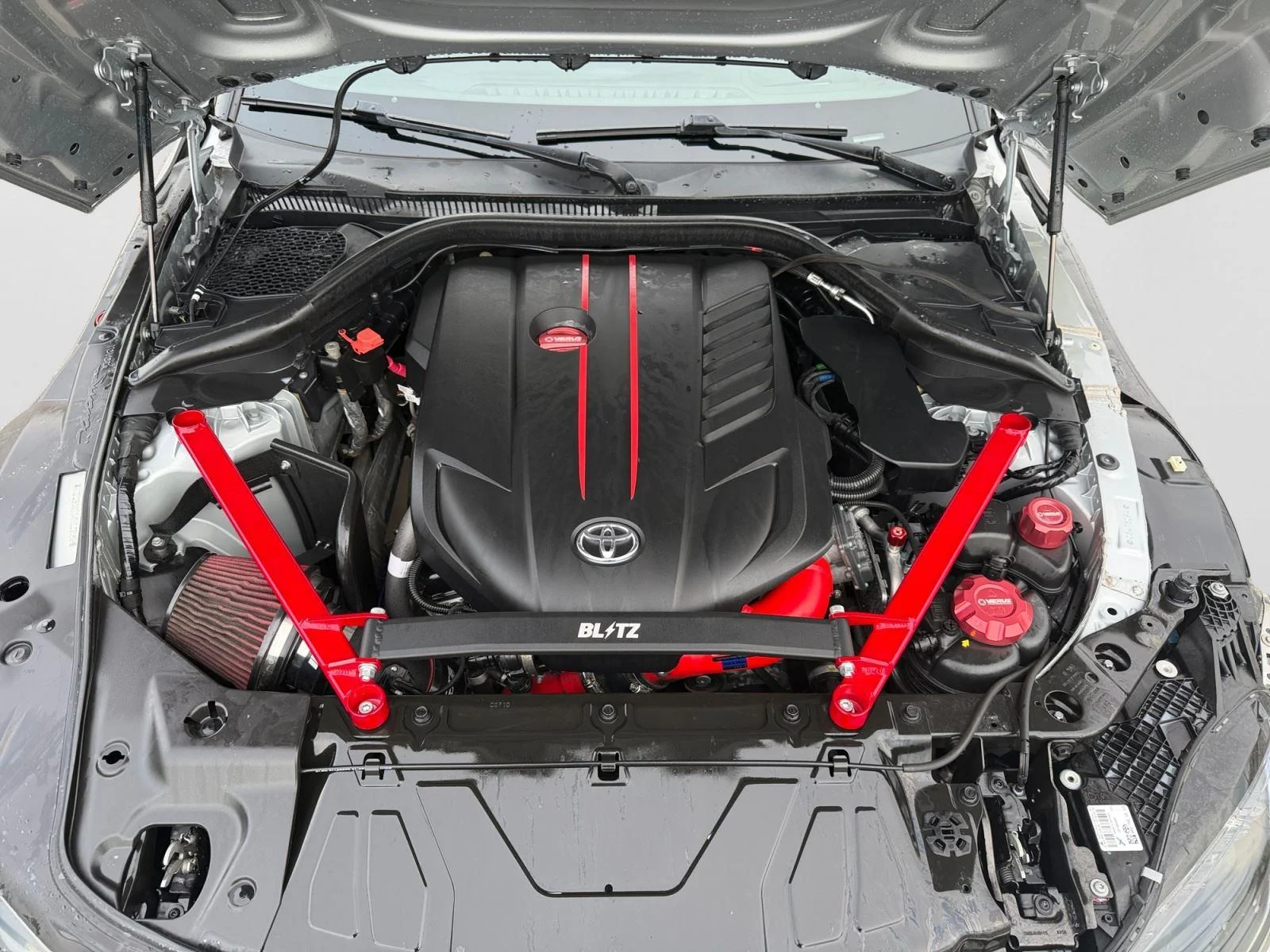 Used 2021  Toyota 3.0 Premium image 17