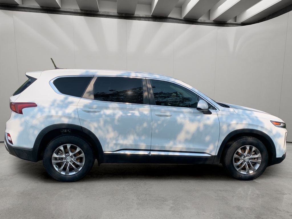 2020 Hyundai Santa Fe SE - Photo 6