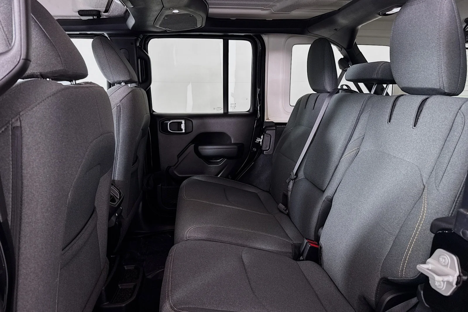 Used 2024 BLACK Jeep Sport S 4XE image 8