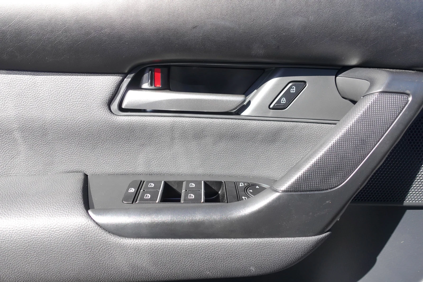 New 2026 Wind Chill Pearl Mazda 2.5 S Premium image 15