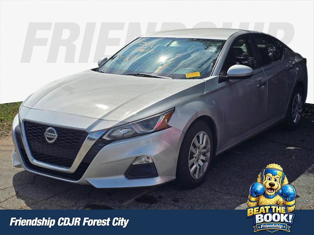 Used 2020 Silver Nissan 2.5 S image 1