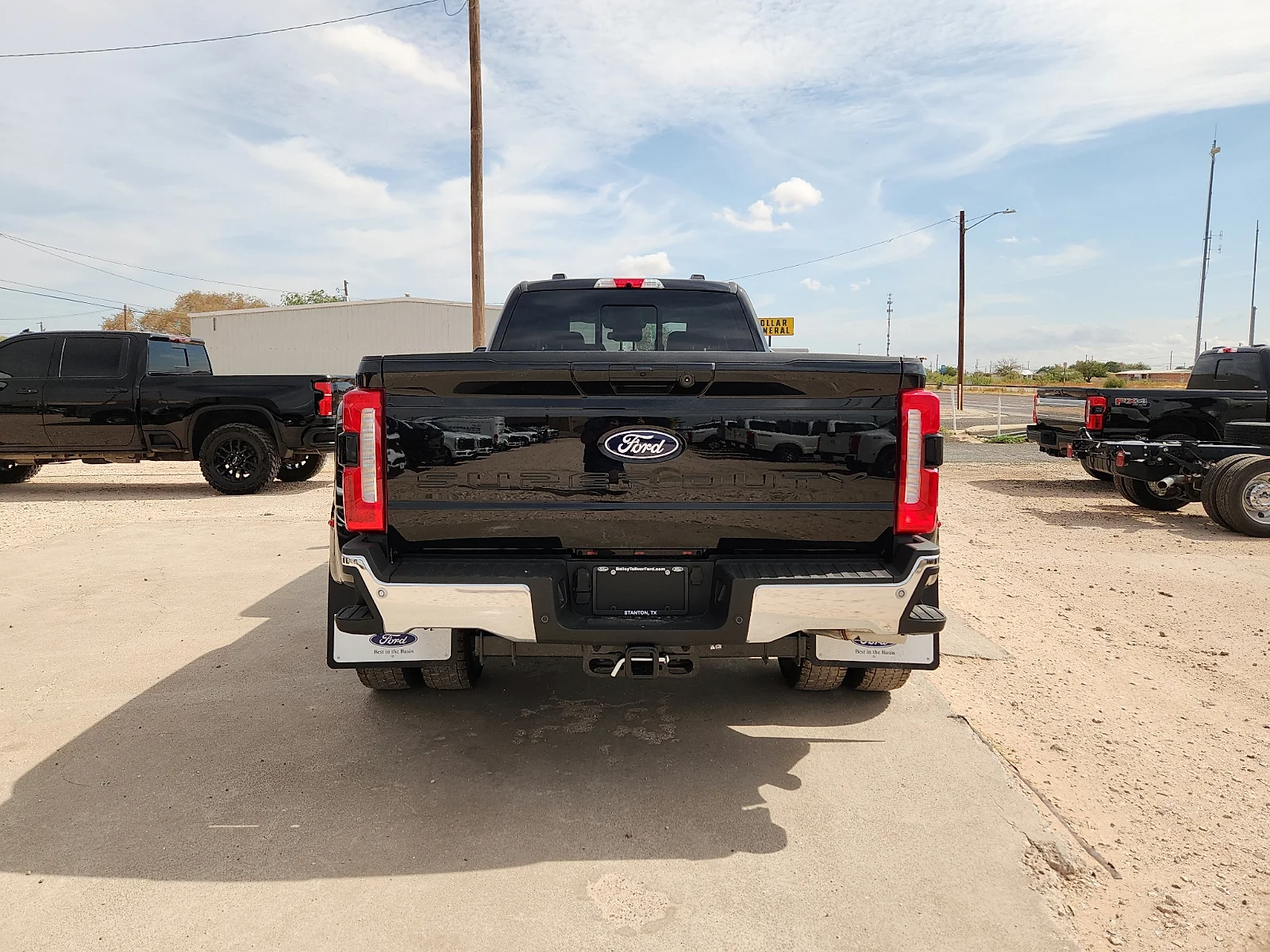 New 2027 Agate Black Metallic Ford LARIAT image 6